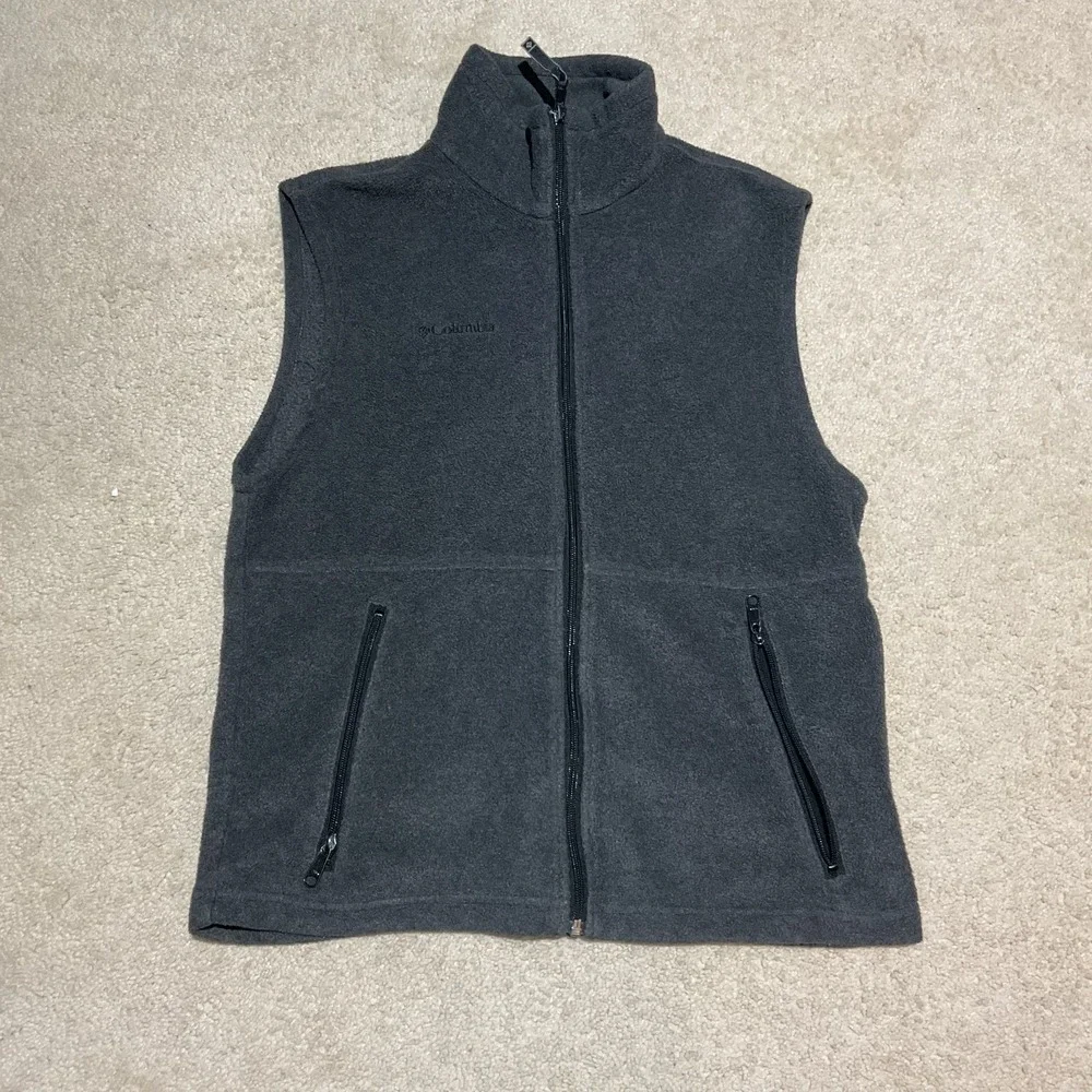 Columbia Men's Fleece Vest Gray Size Small Full Zip Zip Pockets Outdoor Casual